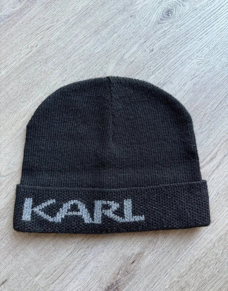 Zimní čepice Karl Lagerfeld