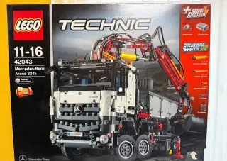 Lego Technic 42043 Mercedes-Benz Arocs 3245