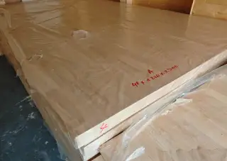 Spárovka malajský dub Hevea v "A" kvalitě na linky, stoly.