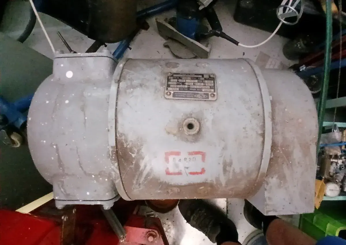 DC motor 16 kW/43 A (192kg) s DC buzením