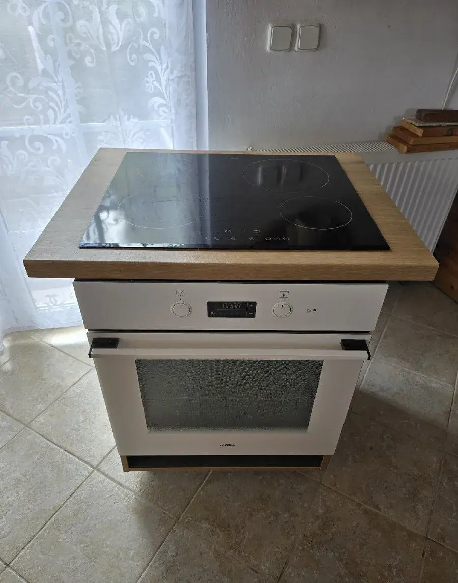 Elektrická trouba a sklokeramická deska MORA 380V
