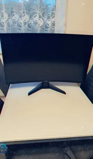 Monitor MSI 32C6X