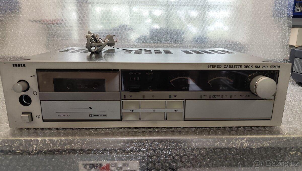 Kazetový Hi-Fi magnetofon Tesla SM 260