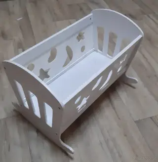 Kolébka pro panenku