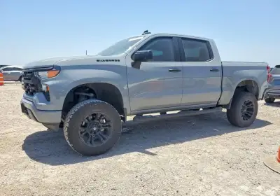 Chevrolet Silverado – 2024, 106 032 km