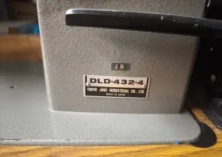 Průmyslový šicí stroj JUKI DLD-432-4