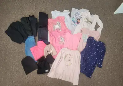 Set oblečení velikost 4-6 let