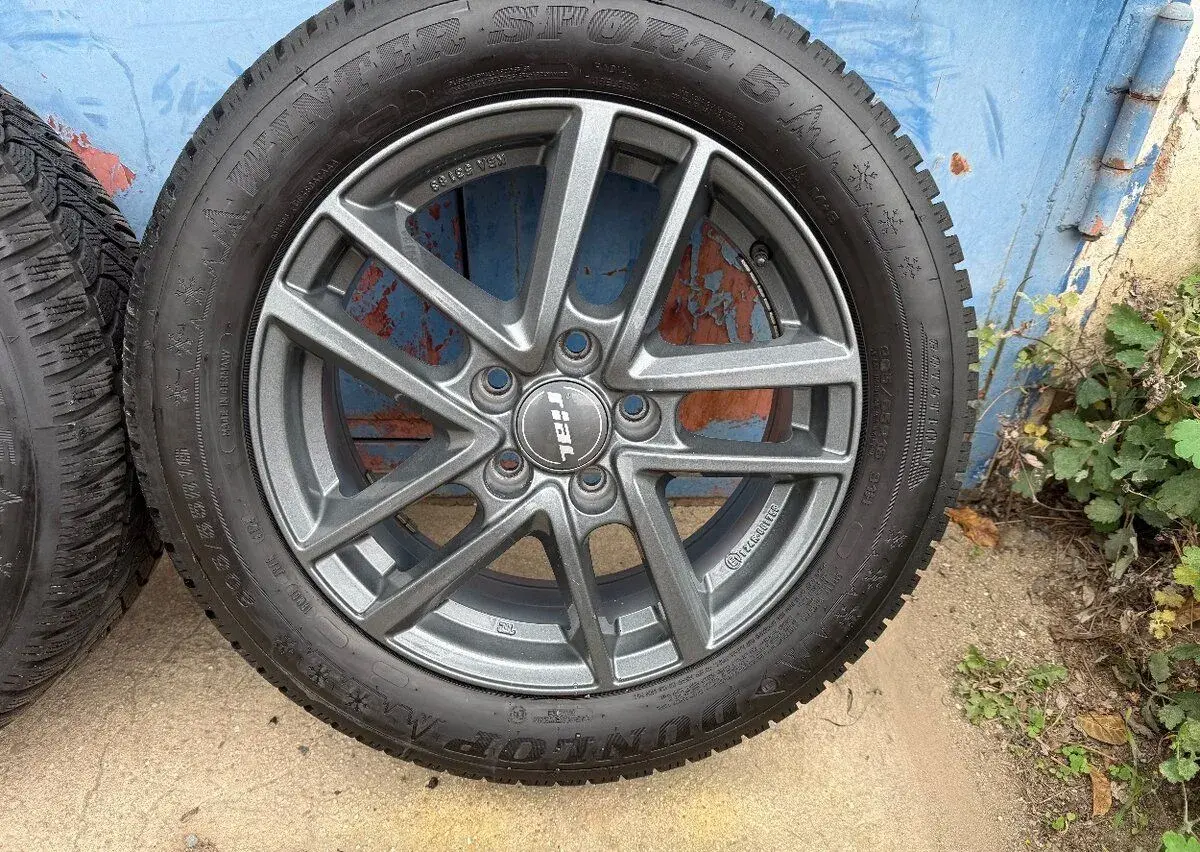 ALU RIAL 16" 5x112 Top stav + špičkové zimní pneu Dunlop