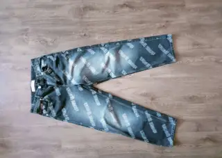 Džíny Bershka vel. 38