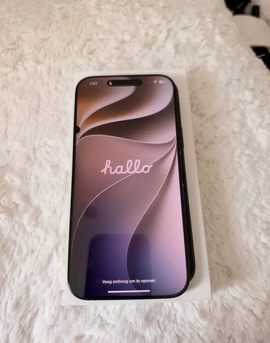 iPhone 16 Pro Max 256 GB – černý titan