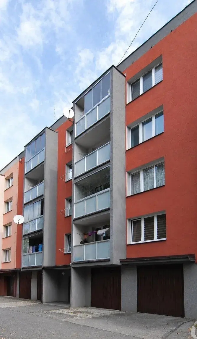 Pronájem prostorného bytu 3+1, 80 m², velká kuchyň