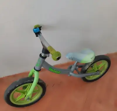 Dětské odrážedlo