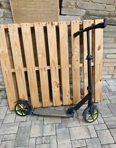 Skládací koloběžka Arcore QRUISER odpružená