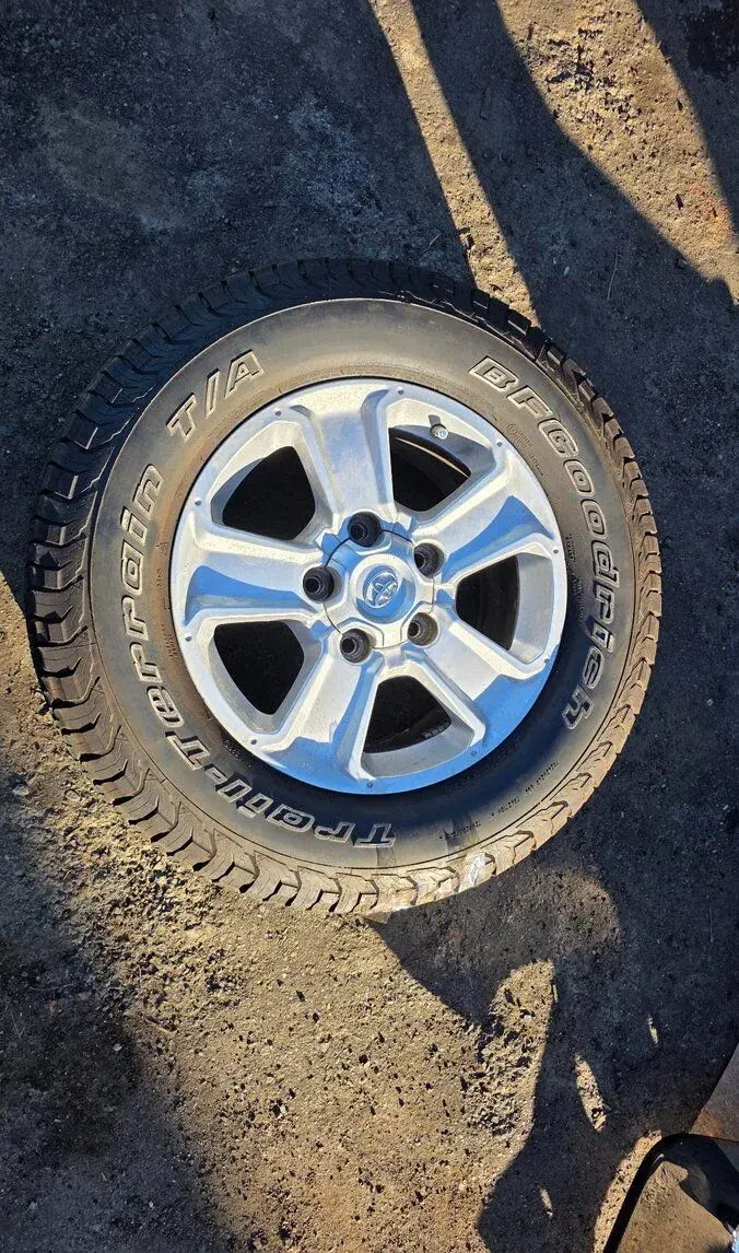 Toyota TUNDRA_DÍLY – 2019