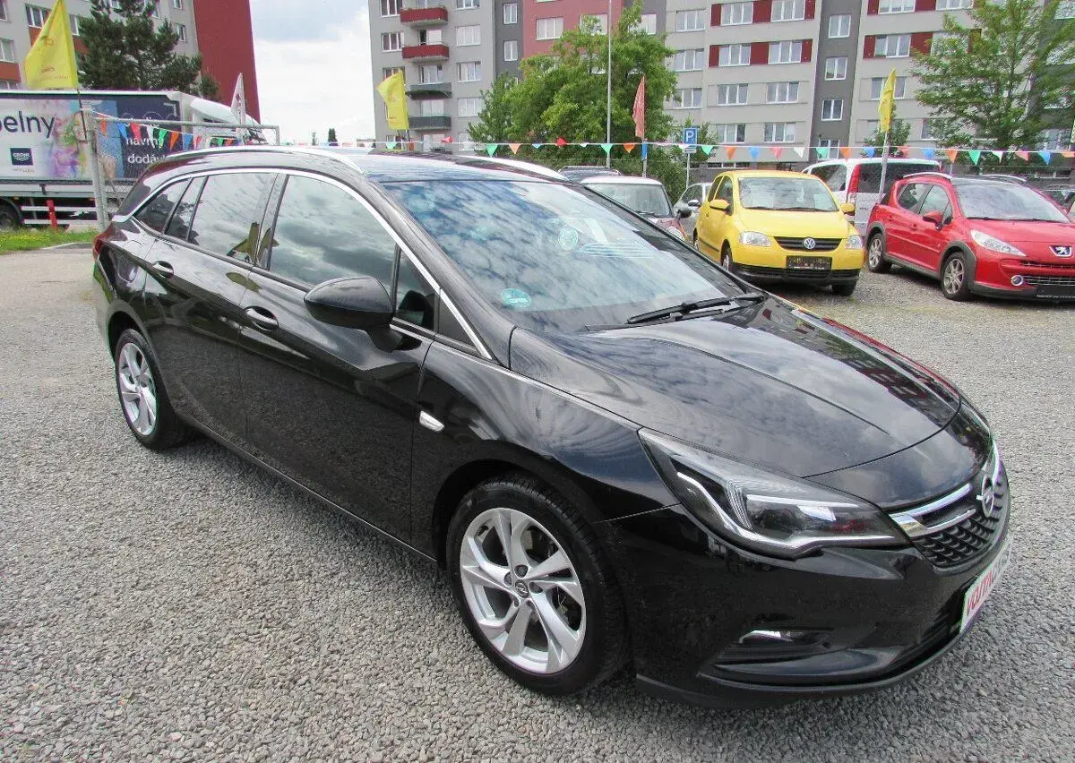 Opel Astra – 2017, 171 000 km