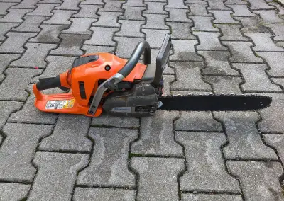Husqvarna motorová pila