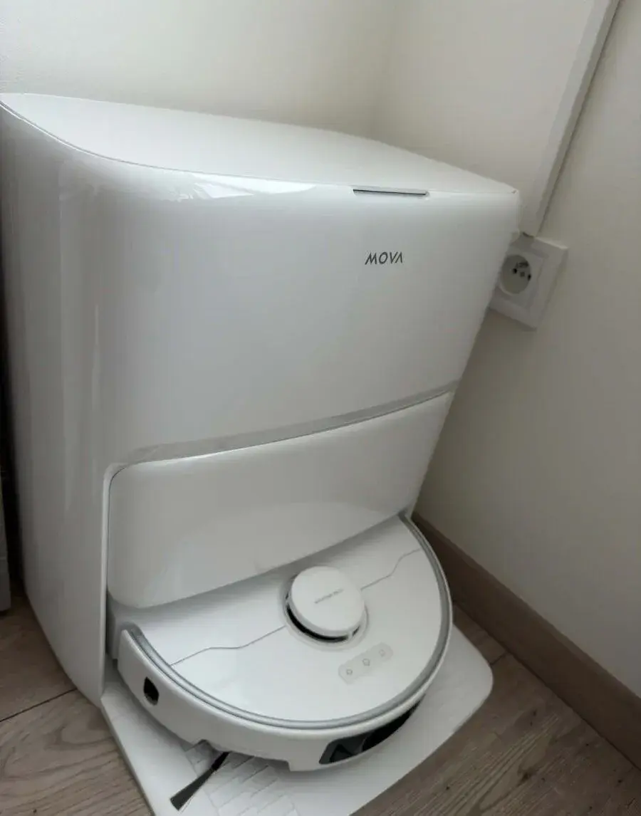 Robotický vysavač MOVA P50 Ultra + zásobník na roztok
