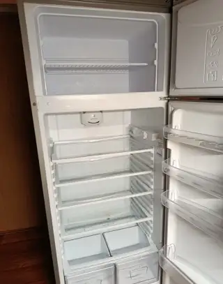 Velká lednice s mrazákem