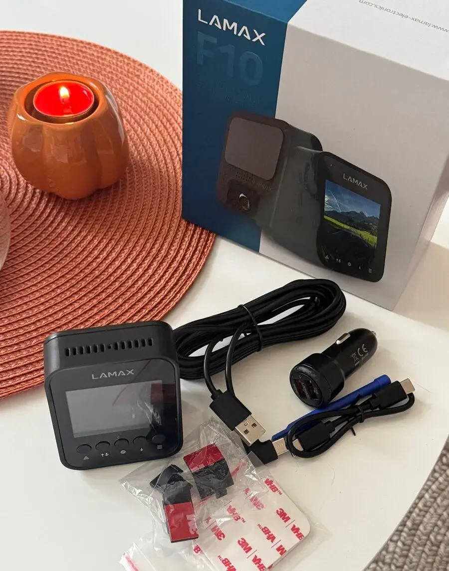 LAMAX F10 GPS 4K