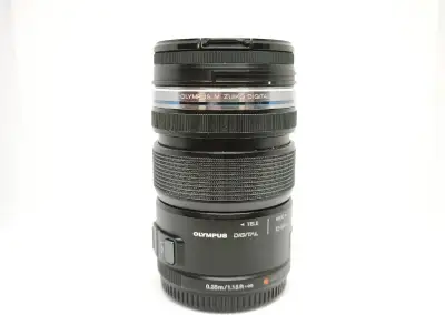 Olympus M.Zuiko 12–50 mm f/3.5–6.3 EZ – univerzální zoom