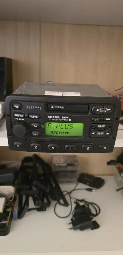 Ford 5000 r.d.s Fiesta Focus Transit