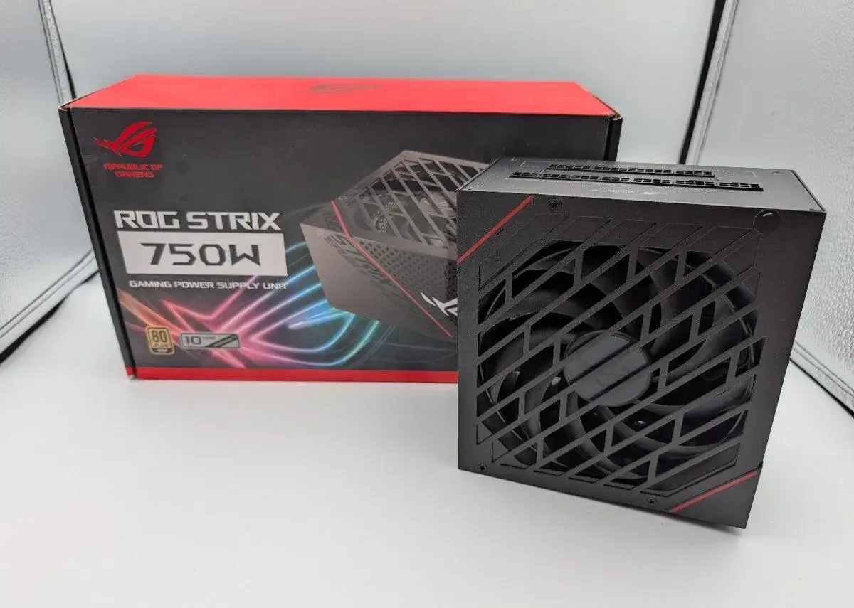 ASUS ROG STRIX 750W Gold