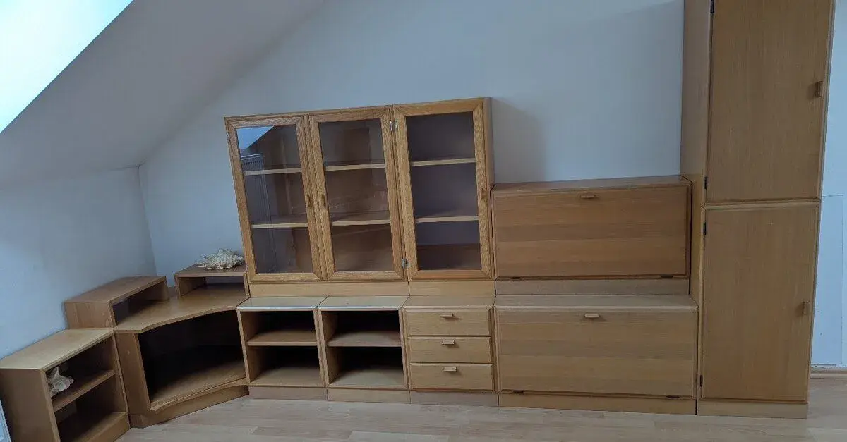 Modulární stěna dřevo masiv, 11ks