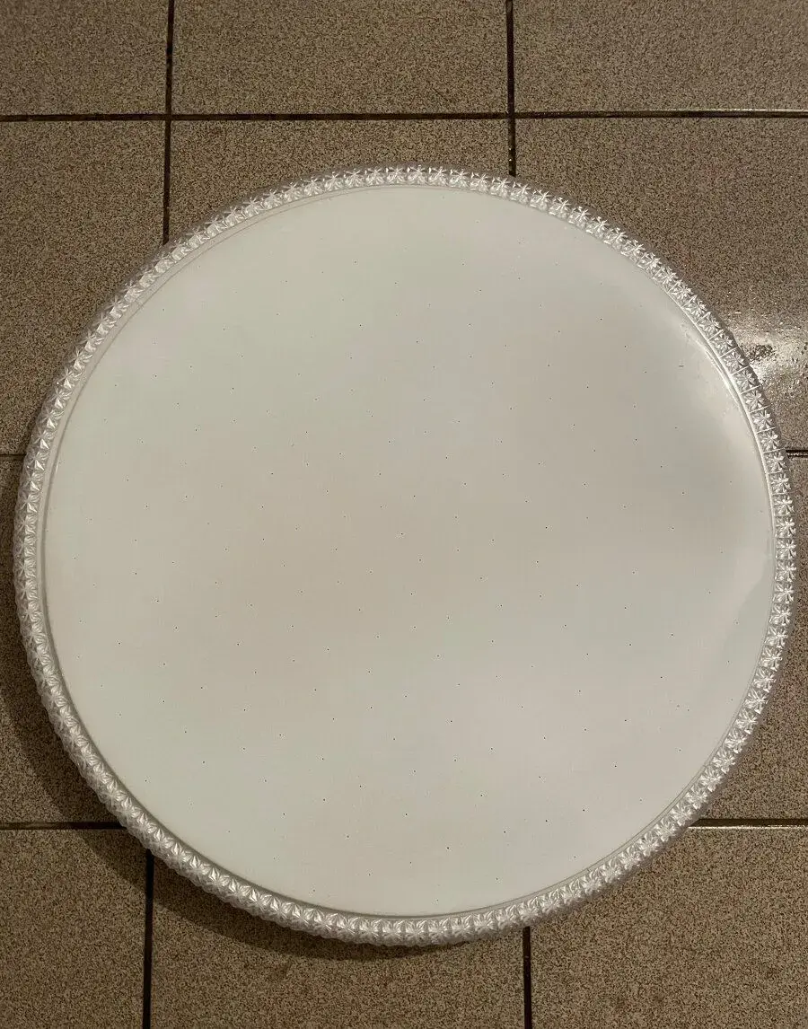 Světlo plast