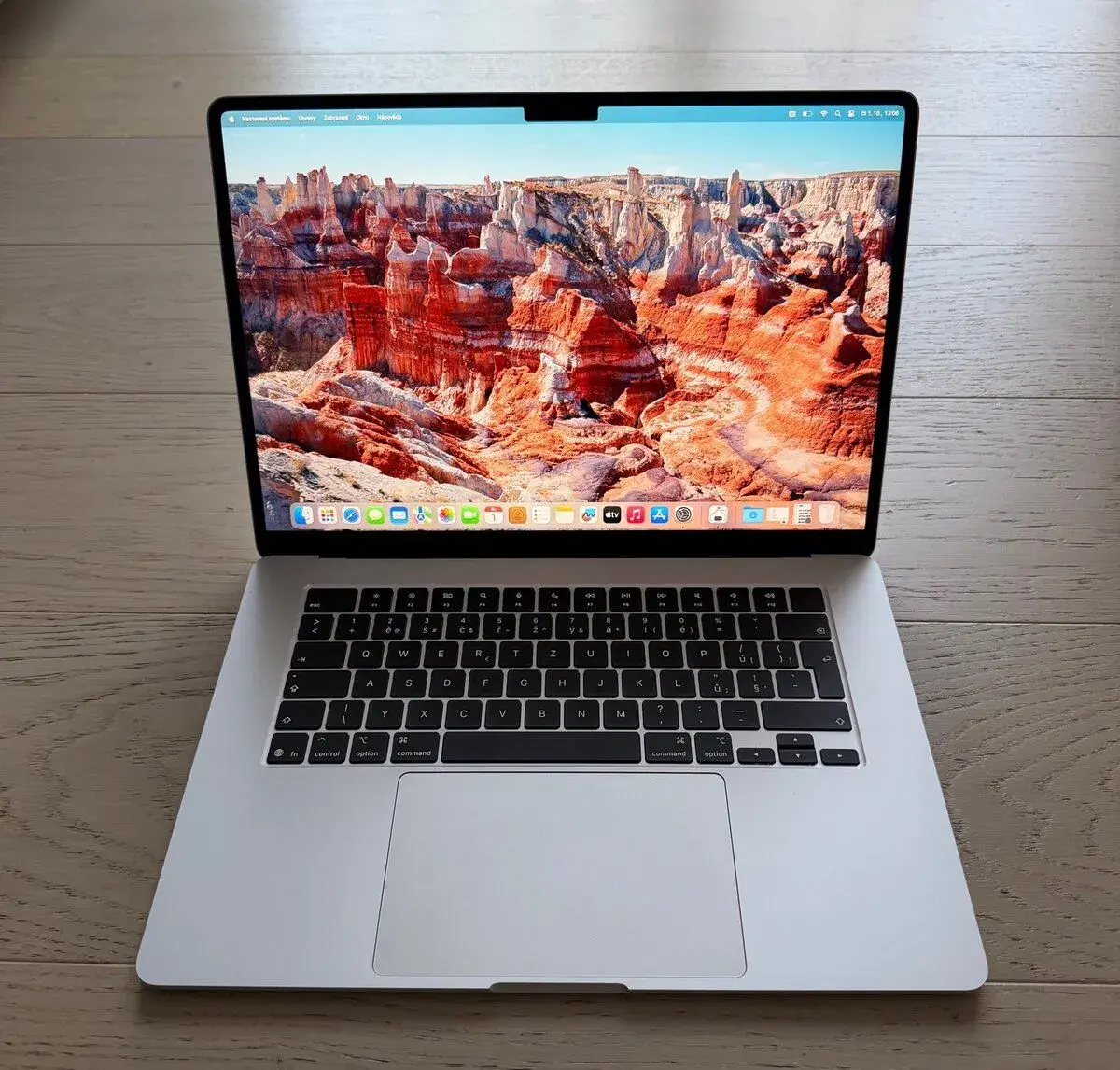 NOVÝ APPLE MACBOOK AIR 15 M4/16GB/256GB/ZARUKA DO 26.10.2027