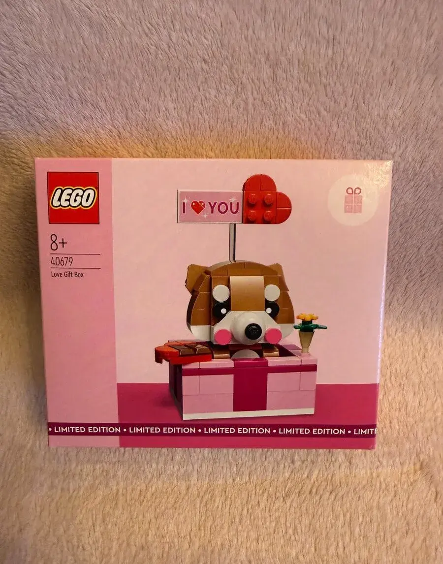 Nové LEGO Seasonal 40679 Dárek z lásky