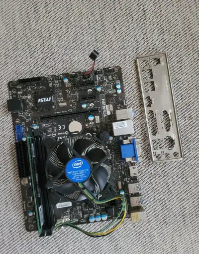 Základ PC s příslušenstvím