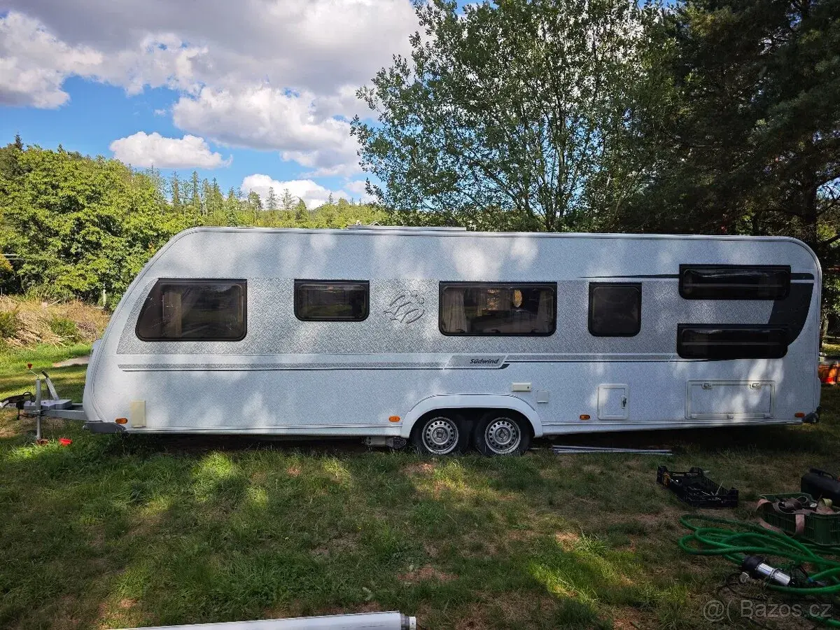 KNAUS SUDWIND 750 UFK