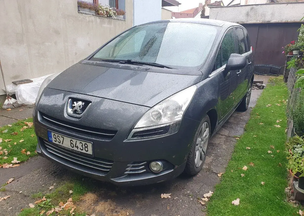 Peugeot 5008 – 2010, 345 000 km