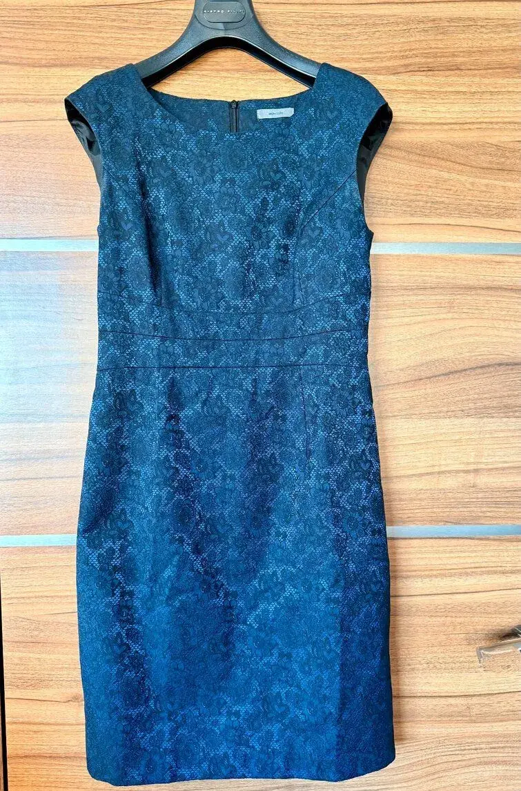 Elegantní krajkové šaty MONTEGO – vel. 36