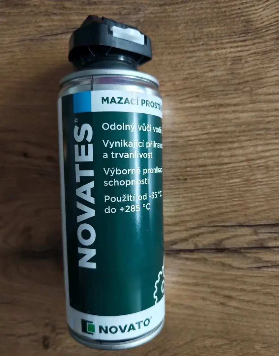 NOVATES Mazací prostředek ve spreji 400 ml