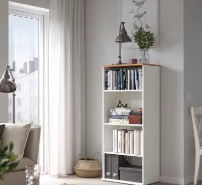 Skruvby knihovna Ikea