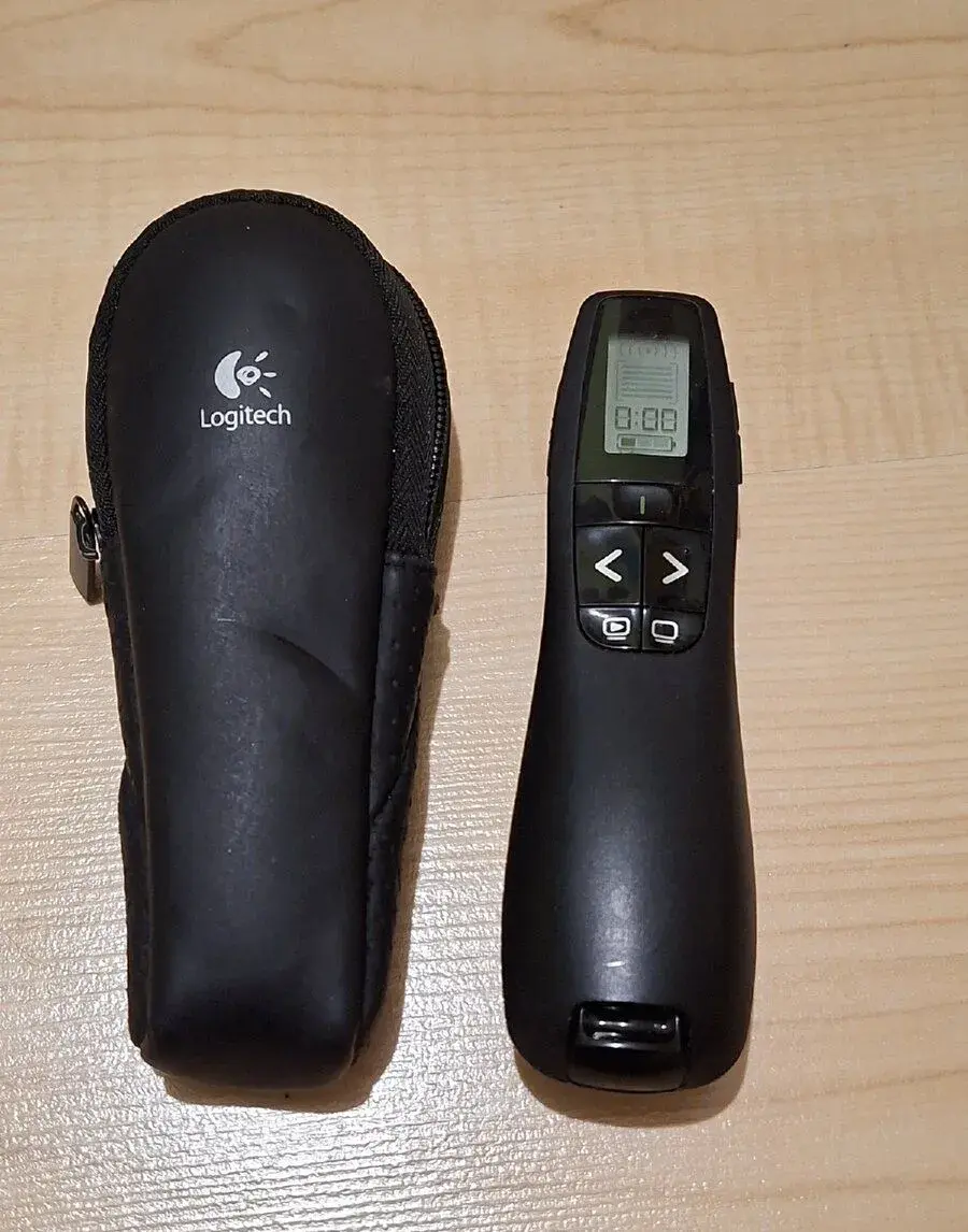 Logitech R800 laserové ukazovátko + prezentér