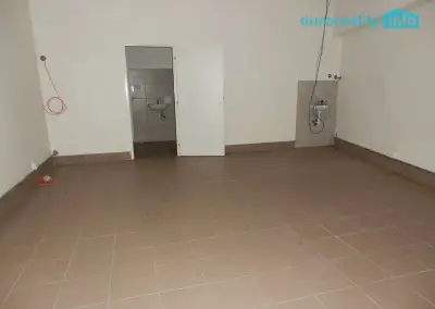 Pronájem, obchodní prostor, 38 m2, Praha 6, Evropská ulice