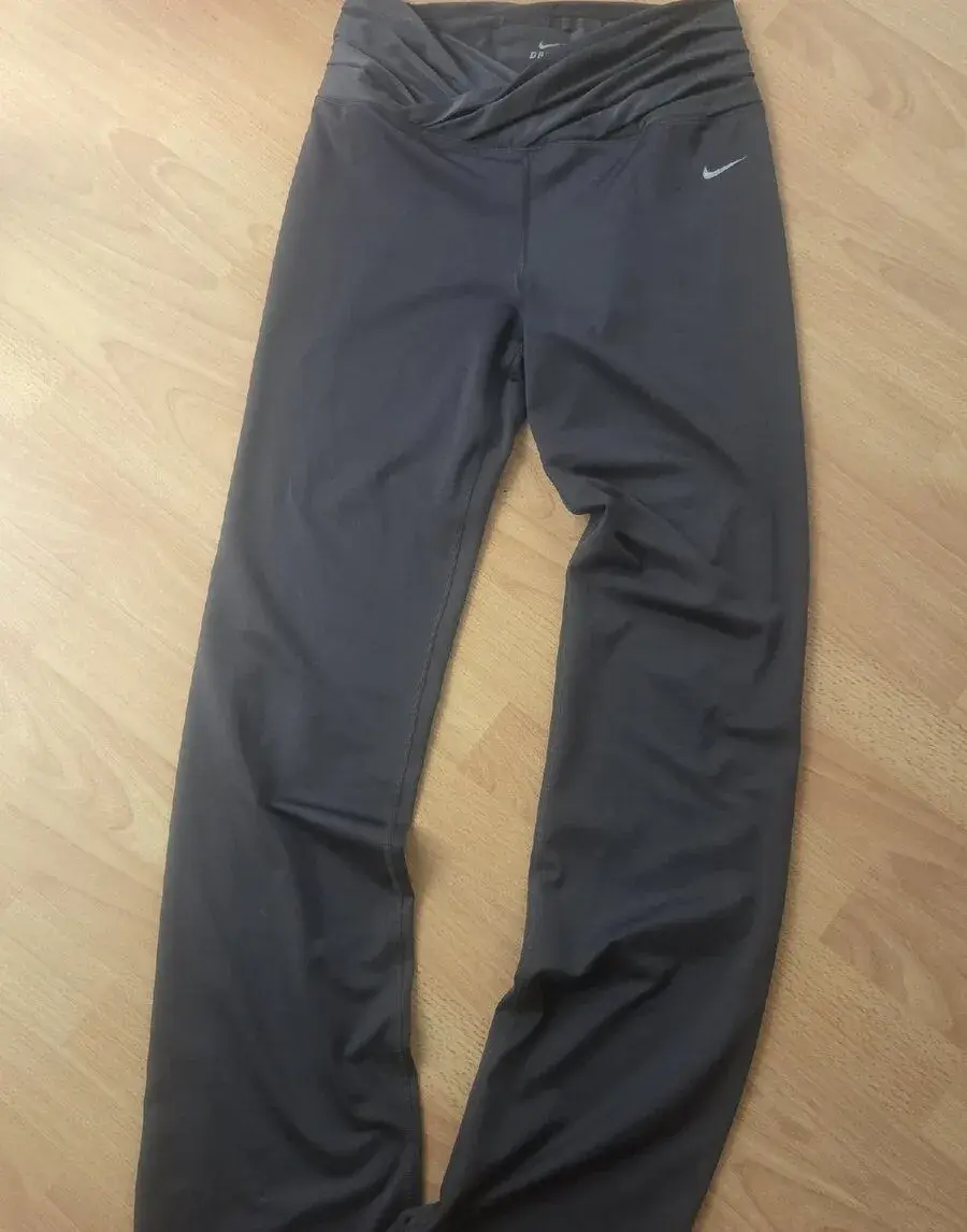 Leginy Nike do zvonu