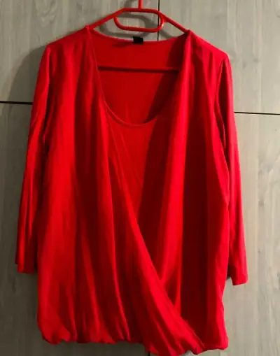 Červená halenka dvojitého vzhledu (42/44) XL / 42 / 14·Velmi