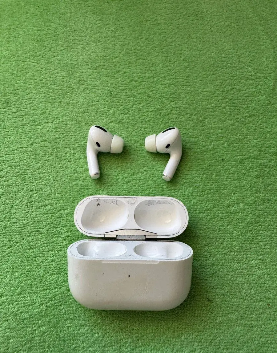 AirPods Pro 2021