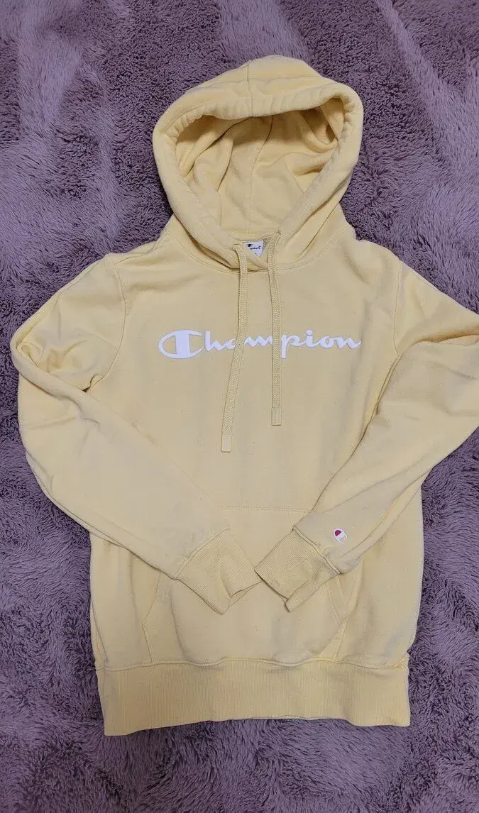 CHAMPION MIKINA S KAPUCÍ HOODED vel XS žlutá