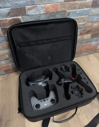 DJI FPV – kompletní set + 2 baterie + kufr