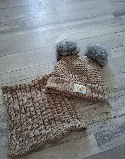 Čepice a nákrčník