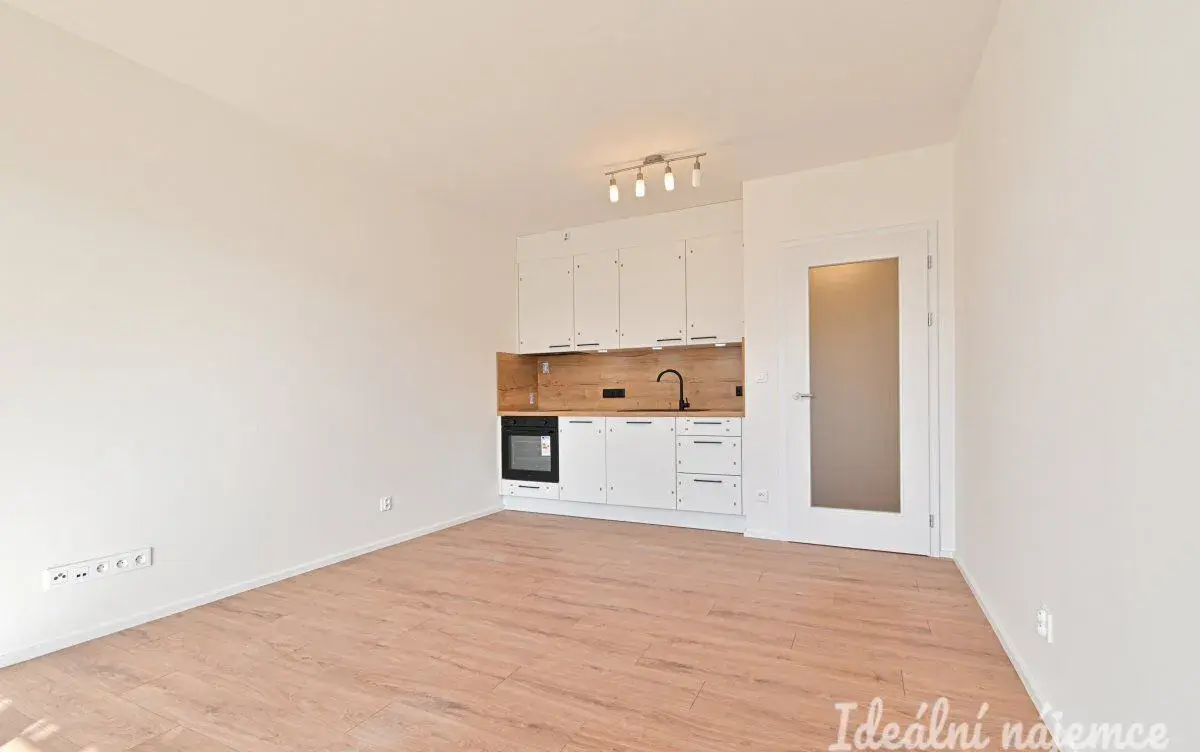 Pronájem novostavby bytu 1+kk - 27,3 m² s balkonem, sklepem