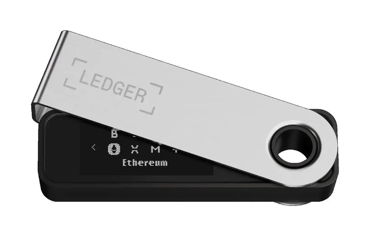 Nepoužitou kryptoměnovou peněženku Ledger Nano S Plus
