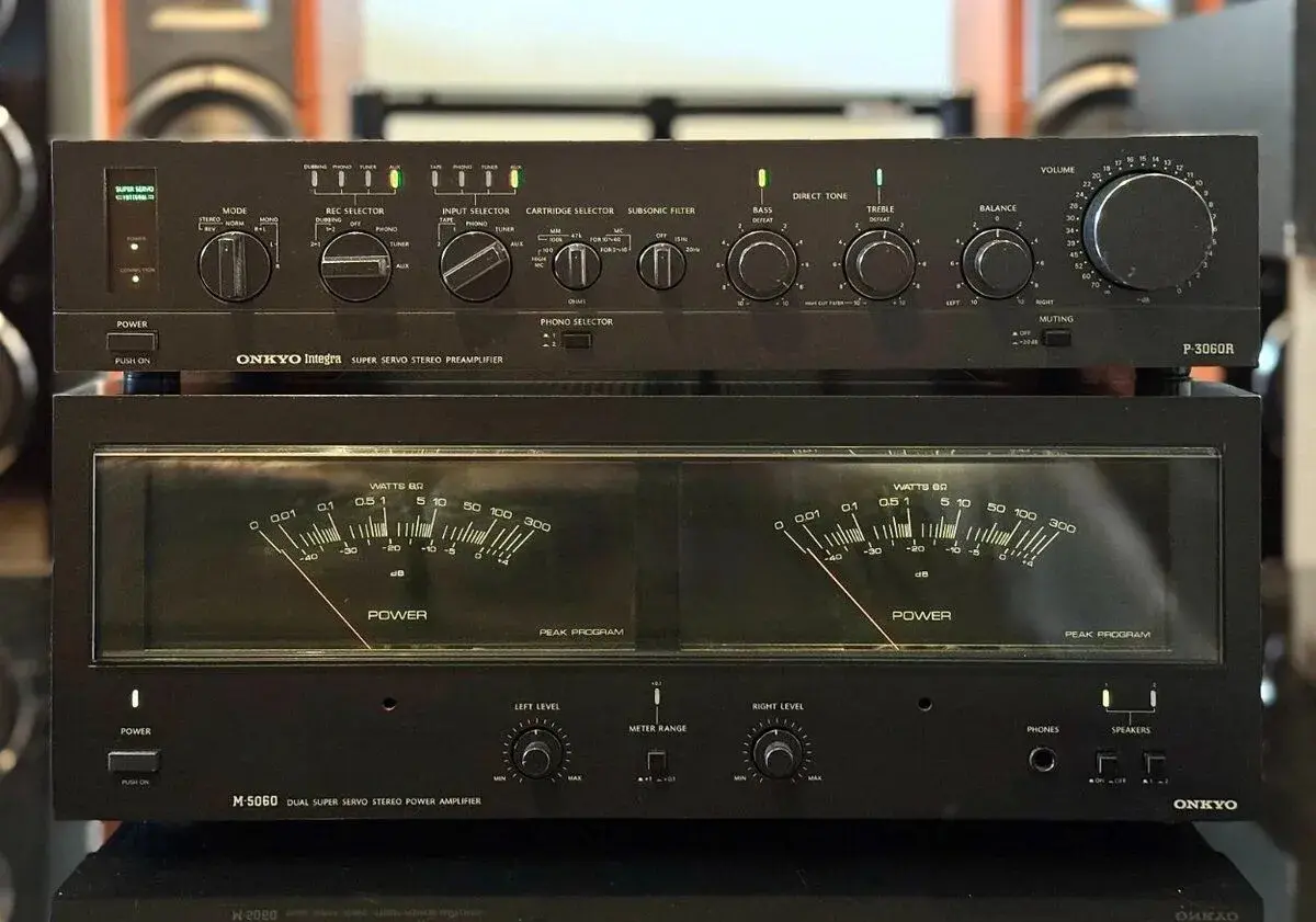 Onkyo Integra předzesilovač + koncový zesilovač
