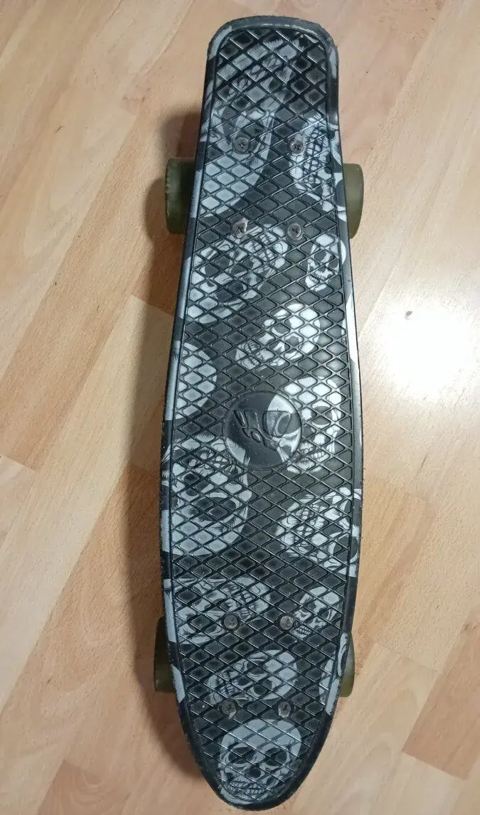 Skateboard