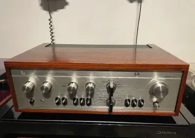 integrovaný zesilovač LUXMAN L-505V