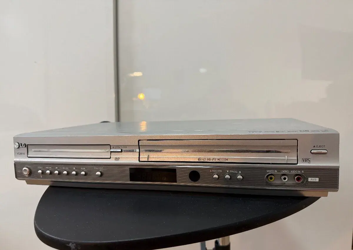 LG VC8816, DVD-přehrávač, VHS videorekordér